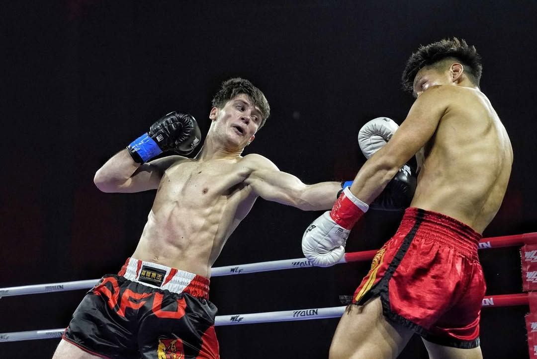 Malania punches Yi Yuxuan