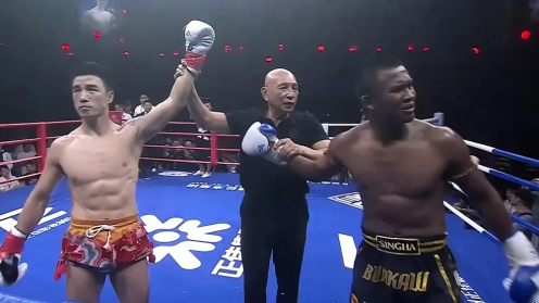 Bizarre Scenes in China – Buakaw with Another No-Contest After Thirty Minutes In-Ring Protest by His Opponent poster