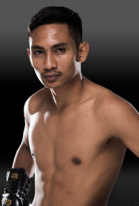 Thong Fairtex photo