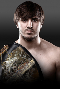 Artem Vakhitov photo